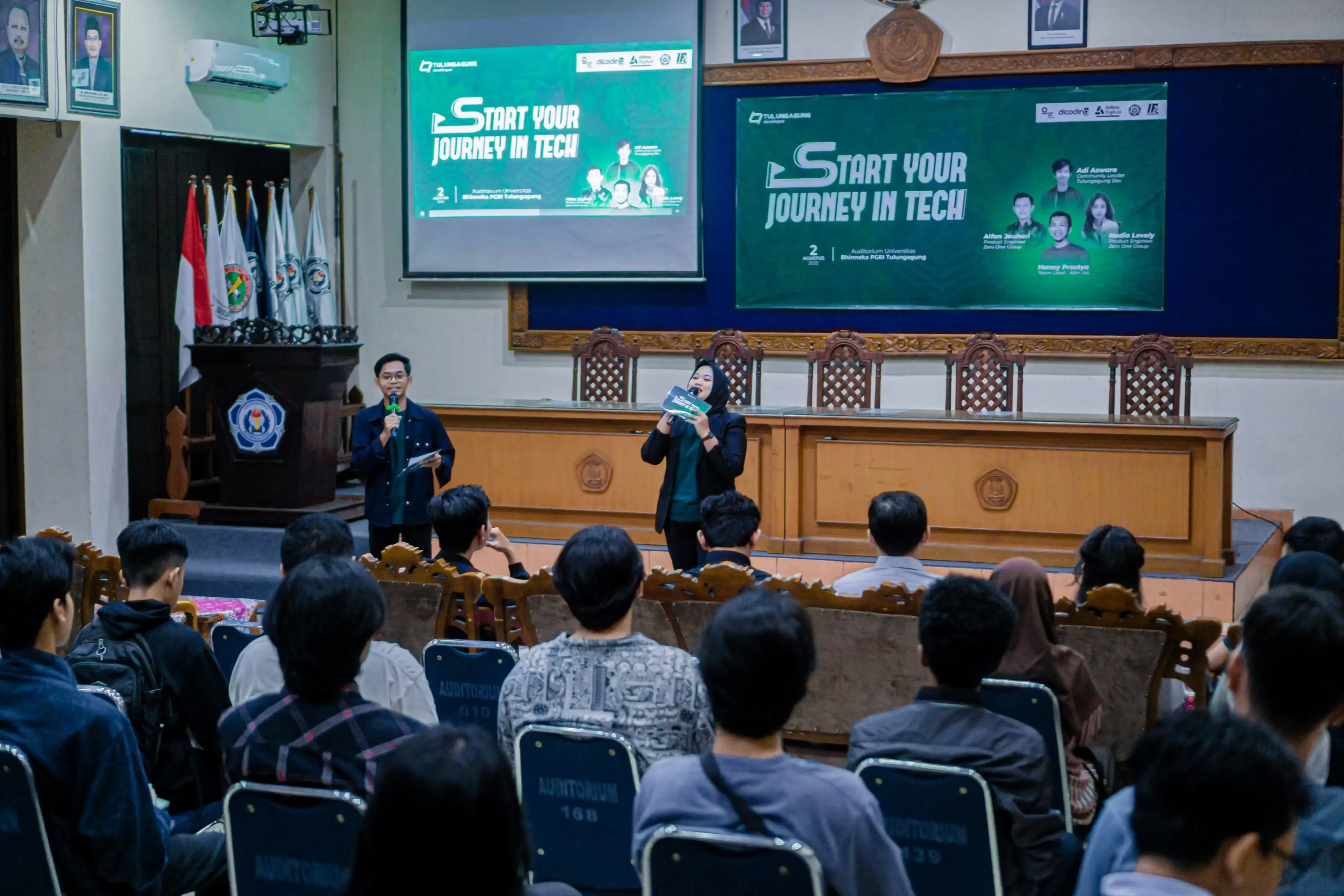 Kegiatan Tulungagung Dev di auditorium