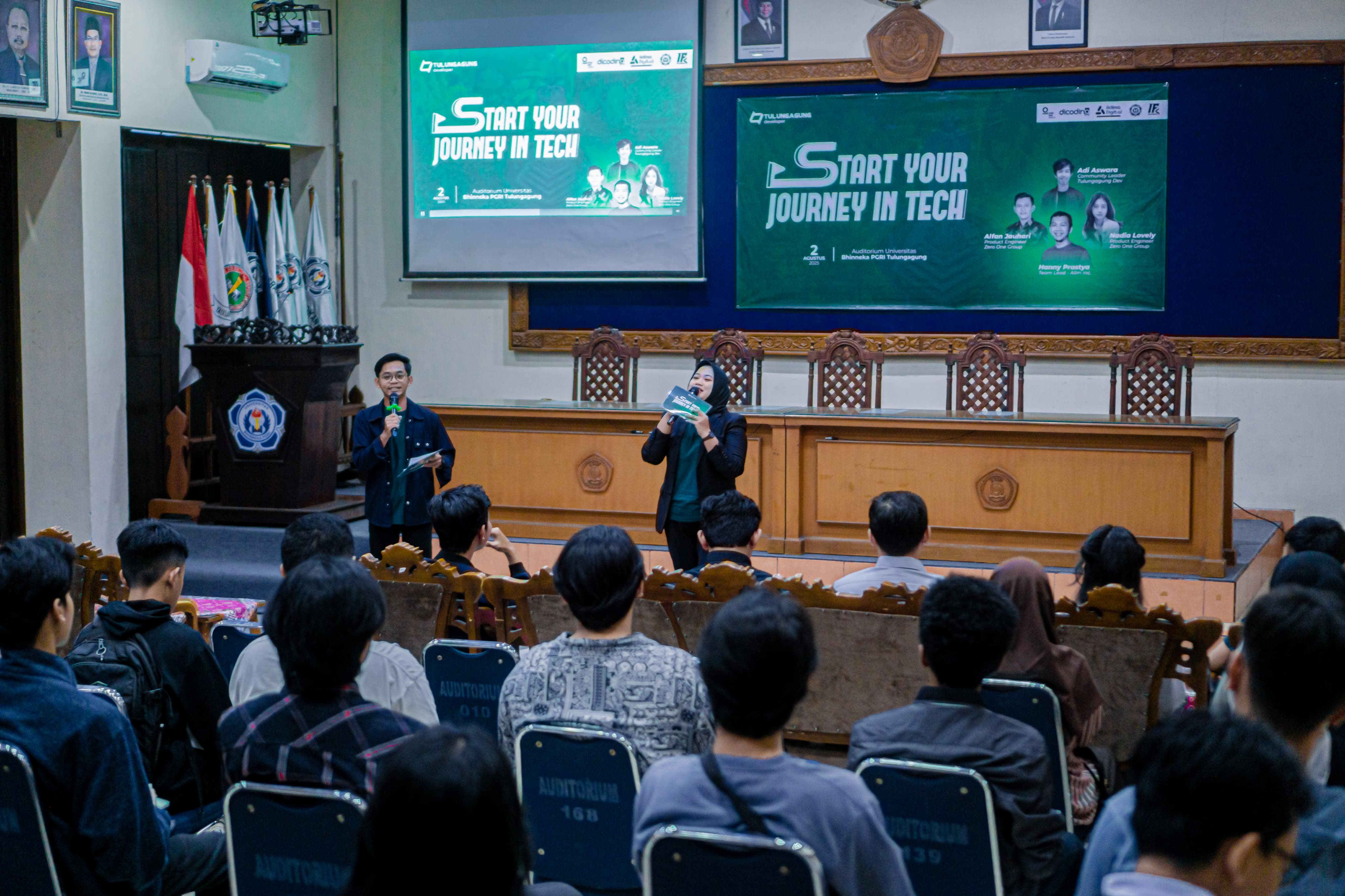 Kegiatan Tulungagung Dev di auditorium