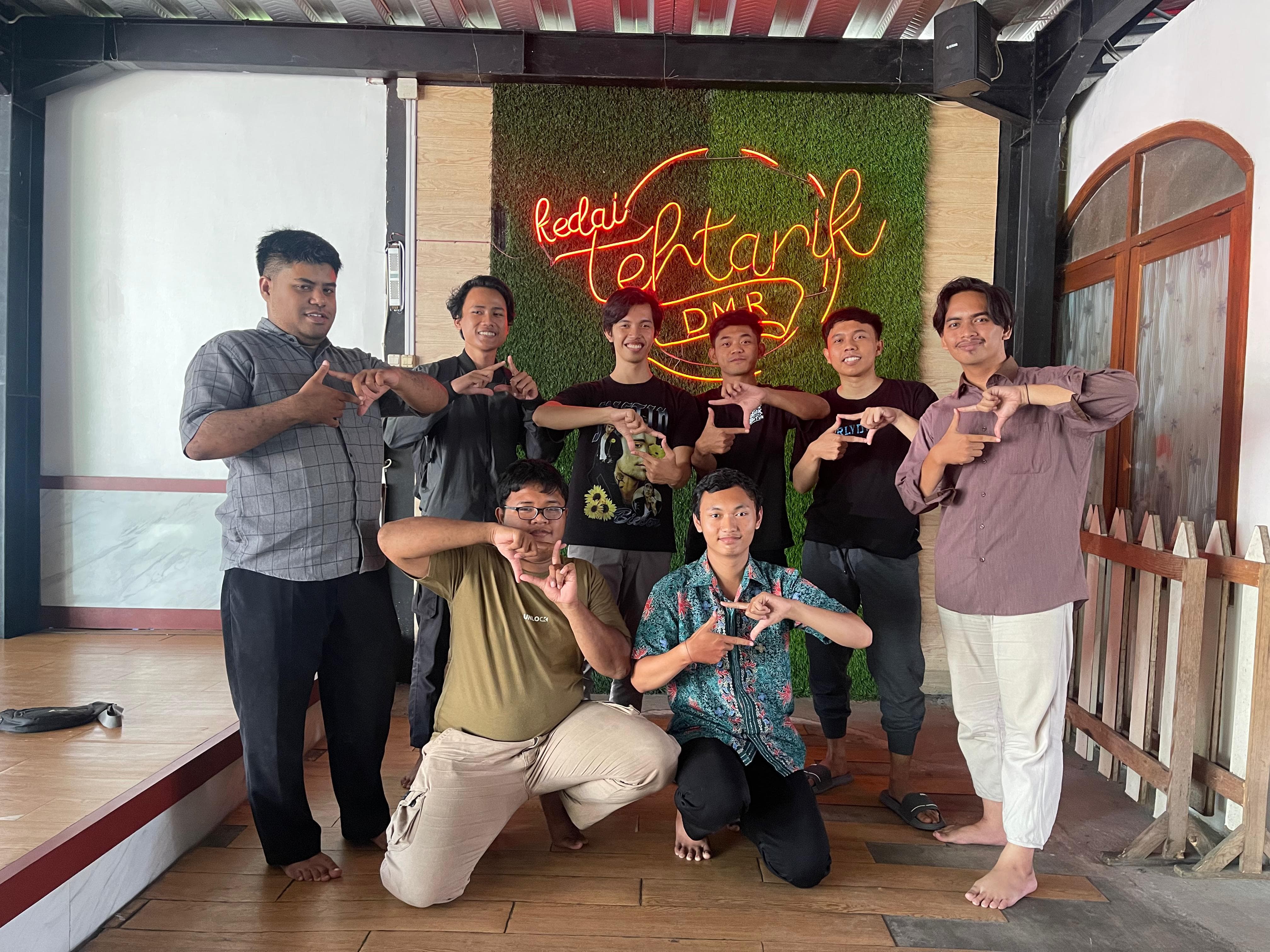 Kebersamaan anggota Tulungagung Dev